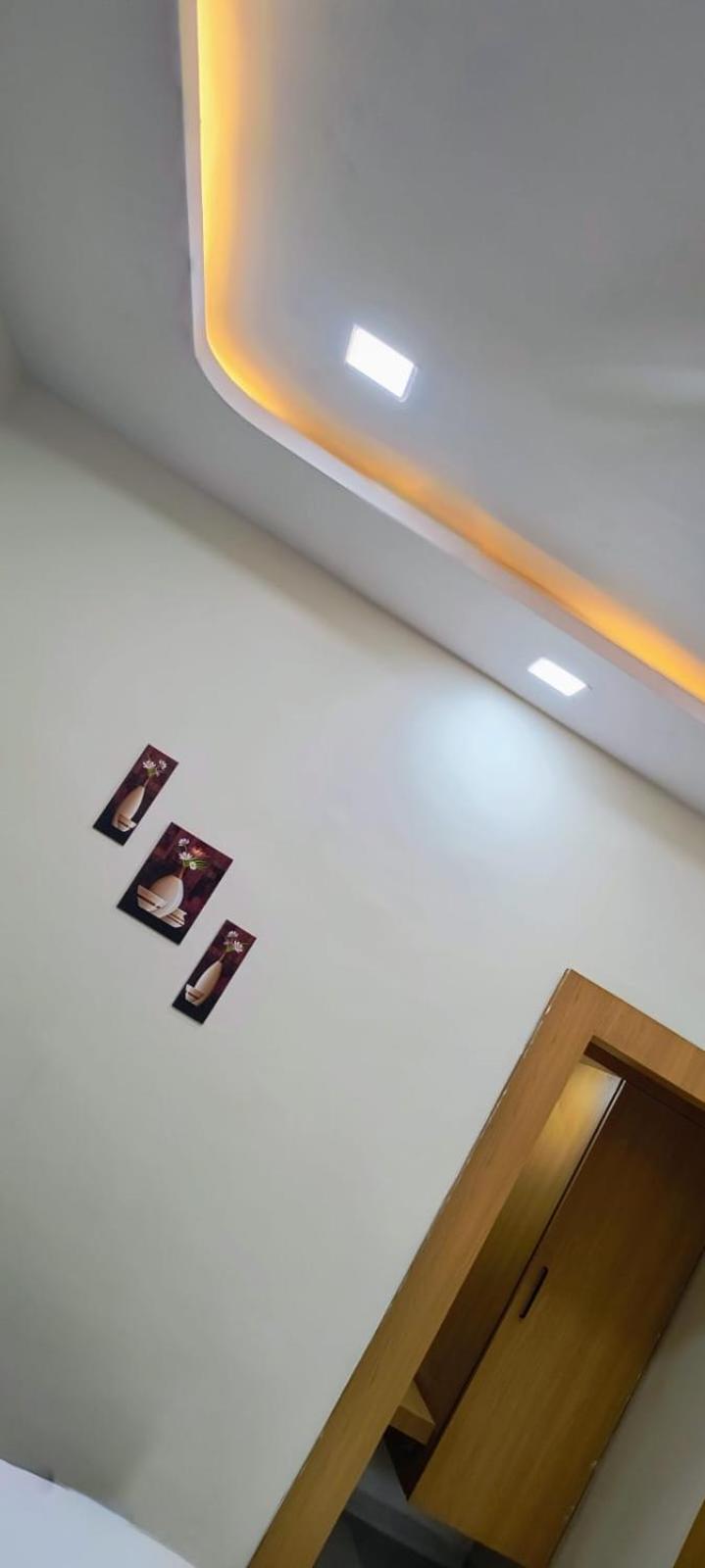 Hotel Satyam Shajapur Exterior photo